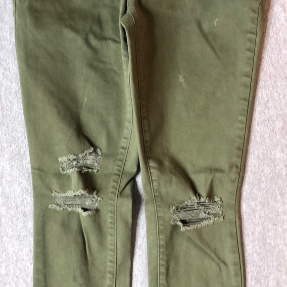 Pants - Picture 2 of 6